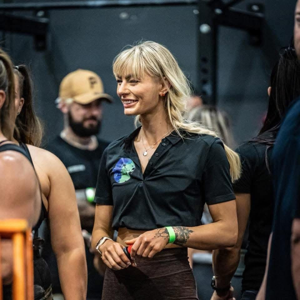Powerlifting Coach at competition